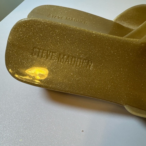Steve Madden Harlin Open Toe Slide-On Single Strap Heeled Sandal Gold 9 - Picture 3 of 8